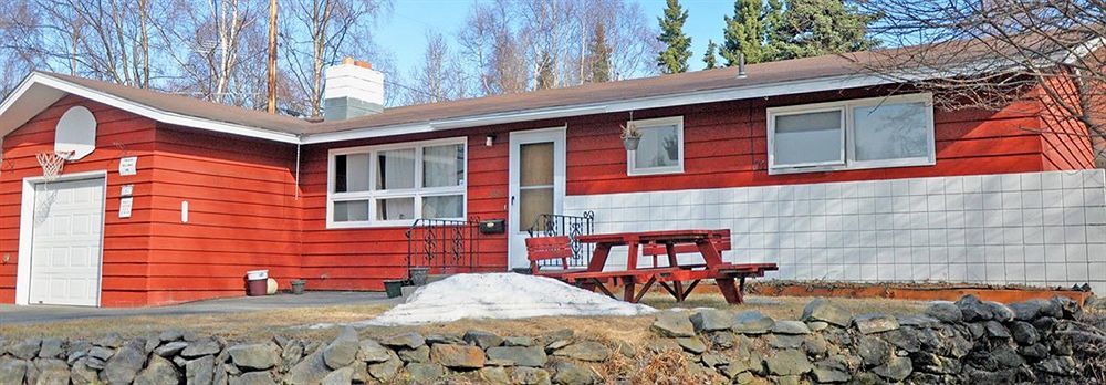 Frenchy'S Adventure Bed And Breakfast Anchorage Esterno foto